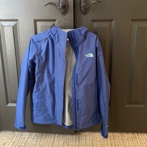 Women’s XS North Face rain coat